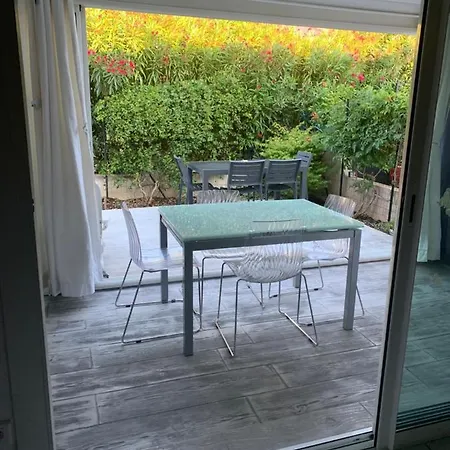 Aux Ayguades, Pavillon Confort Proche Plage, Terrasse Et Wifi 度假居