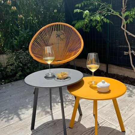 Aux Ayguades, Pavillon Confort Proche Plage, Terrasse Et Wifi Holiday home *
