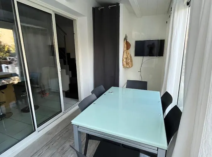 Σπίτι διακοπών Aux Ayguades, Pavillon Confort Proche Plage, Terrasse Et Wifi Gruissan